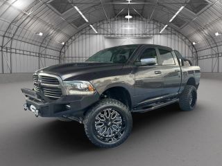 2017 RAM 1500 CREW CAB