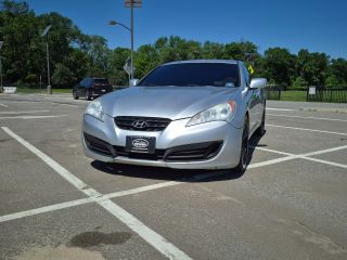 Image of 2010 HYUNDAI GENESIS COUPE