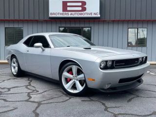 2009 DODGE CHALLENGER SRT8