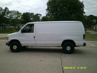 2004 FORD E250 BASE