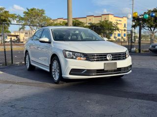 Image of 2016 VOLKSWAGEN PASSAT