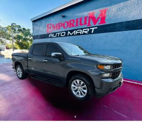 Image of 2019 CHEVROLET SILVERADO 1500 CREW CAB CUSTOM PICKUP 4D 5 3/4 FT