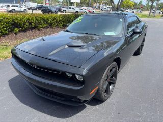 2017 DODGE CHALLENGER SXT