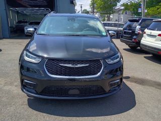 Image of 2023 CHRYSLER PACIFICA
