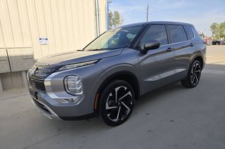 Image of 2022 MITSUBISHI OUTLANDER