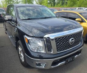Image of 2017 NISSAN TITAN CREW CAB