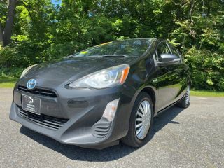 2016 TOYOTA PRIUS C FOUR
