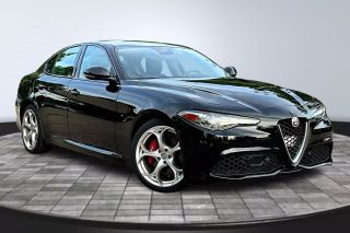 Image of 2019 ALFA ROMEO GIULIA