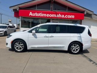 Image of 2019 CHRYSLER PACIFICA
