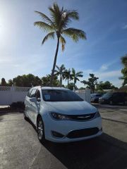 Image of 2018 CHRYSLER PACIFICA