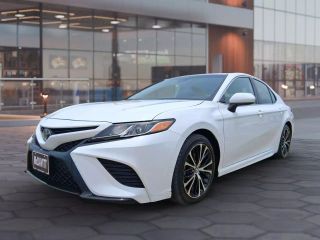 Image of 2019 TOYOTA CAMRY