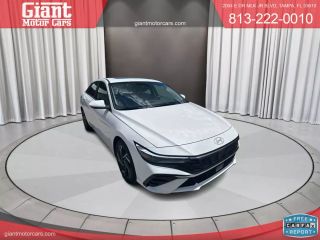 2024 HYUNDAI ELANTRA - Giant Motor Cars