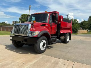 Image of 2005 INTERNATIONAL 7300