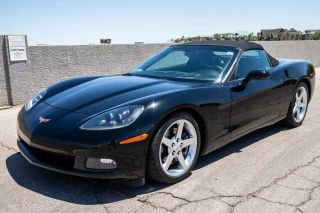 2005 CHEVROLET CORVETTE CONVERTIBLE BLACK AUTOMATIC - RevEuro LLV, Las Vegas, NV, 36.05773, -115.17612