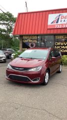 Image of 2020 CHRYSLER PACIFICA