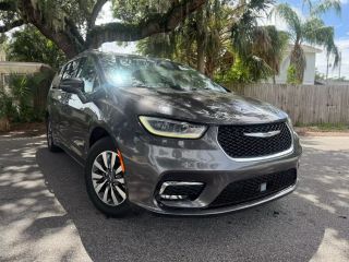 Image of 2021 CHRYSLER PACIFICA