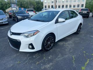 2015 TOYOTA COROLLA S