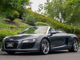 Image of 2011 AUDI R8