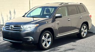 Image of 2011 TOYOTA HIGHLANDER