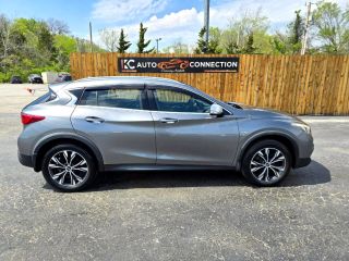 2017 INFINITI QX30 PREMIUM