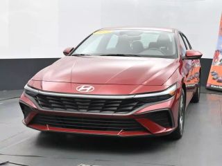 Image of 2024 HYUNDAI ELANTRA SEL SEDAN 4D