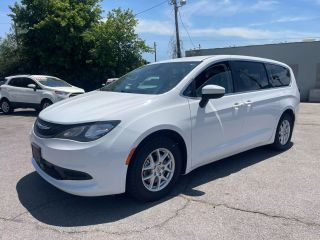 Image of 2022 CHRYSLER VOYAGER