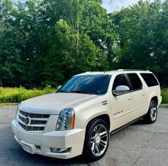 Image of 2012 CADILLAC ESCALADE ESV