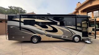 Image of 2019 TIFFIN ALLEGRO BREEZE