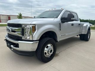 Image of 2019 FORD F350 SUPER DUTY CREW CAB