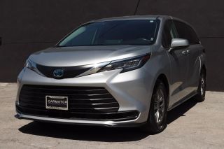 Image of 2022 TOYOTA SIENNA