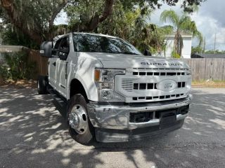 Image of 2020 FORD F350 SUPER DUTY CREW CAB & CHASSIS