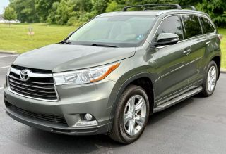 Image of 2015 TOYOTA HIGHLANDER LIMITED SPORT UTILITY 4D