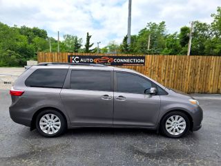 2015 TOYOTA SIENNA LIMITED PREMIUM