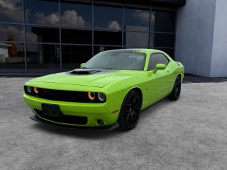 Used Car DODGE CHALLENGER to buy in Miami, Florida. Price: $25,999