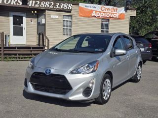 2016 TOYOTA PRIUS C TWO