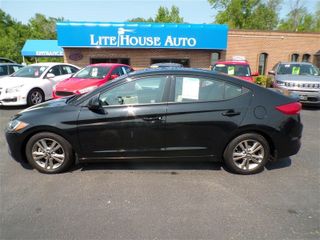2017 HYUNDAI ELANTRA SE