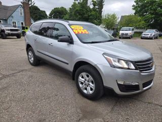 2017 CHEVROLET TRAVERSE LS