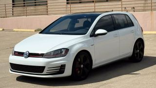 Image of 2017 VOLKSWAGEN GOLF GTI