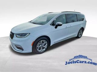 Image of 2023 CHRYSLER PACIFICA