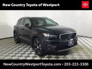 2022 VOLVO XC40 T5 INSCRIPTION