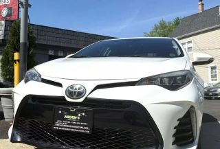 2019 TOYOTA COROLLA SE