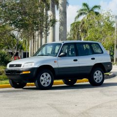 Image of 1997 TOYOTA RAV4