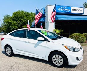 2016 HYUNDAI ACCENT SE