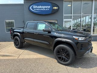 2025 CHEVROLET COLORADO CREW CAB TRAIL BOSS PICKUP 4D 5 FT