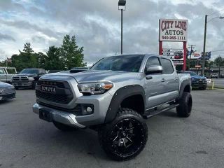 2019 TOYOTA TACOMA SR5