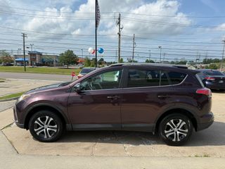 Image of 2017 TOYOTA RAV4
