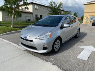 Image of 2013 TOYOTA PRIUS C