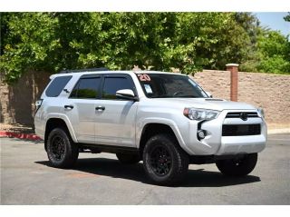 Image of 2020 TOYOTA 4RUNNER