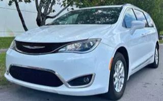 Image of 2020 CHRYSLER PACIFICA