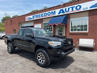2016 TOYOTA TACOMA SR